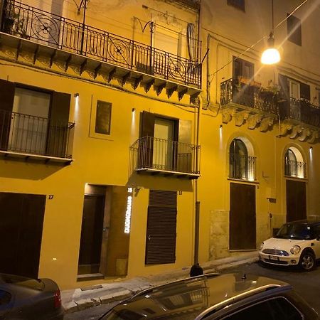卡尔塔尼塞塔Duomo House公寓 外观 照片